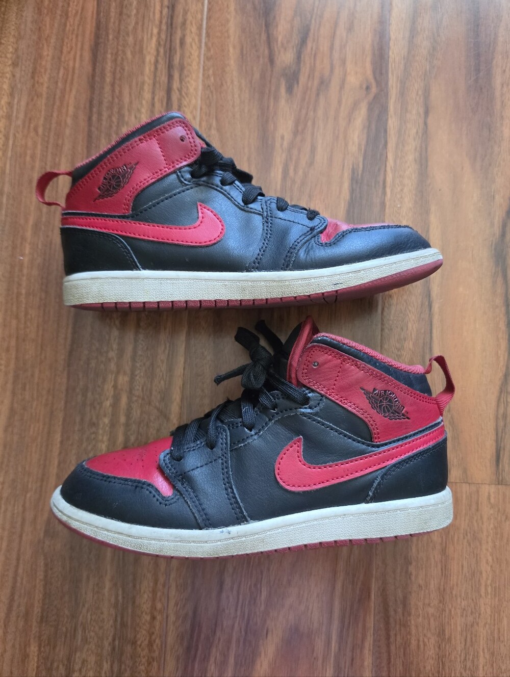 Air Jordan 1 mid GS Bred Kids 2Y